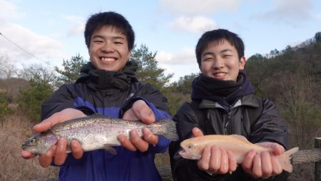 フィッシングレイクたかみや 釣果