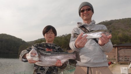 フィッシングレイクたかみや 釣果