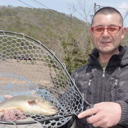 フィッシングレイクたかみや 釣果