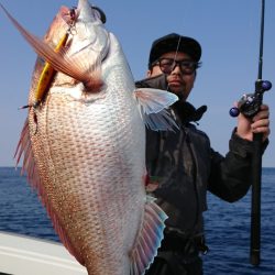 鷹王丸 釣果