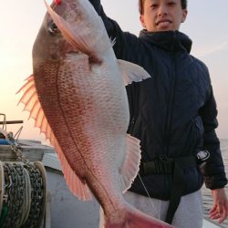 鷹王丸 釣果