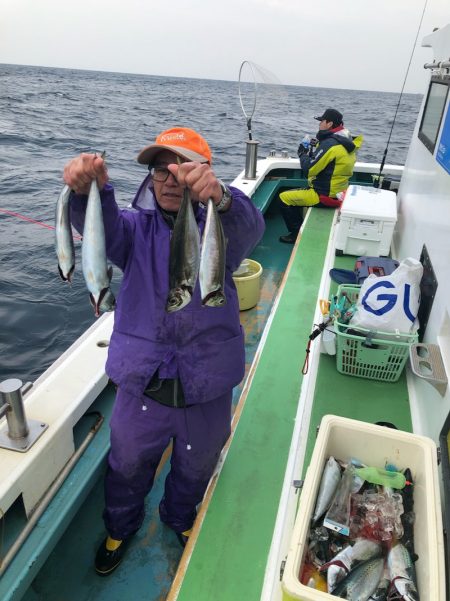 丸万釣船 釣果