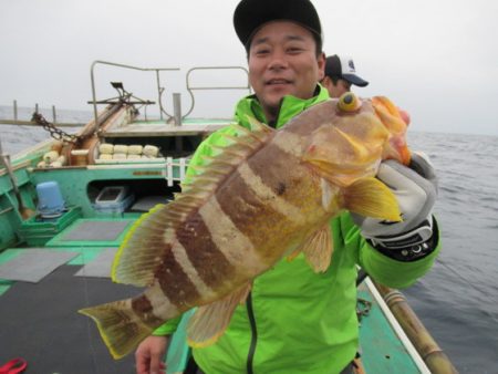 真祐丸 （しんゆうまる） 釣果