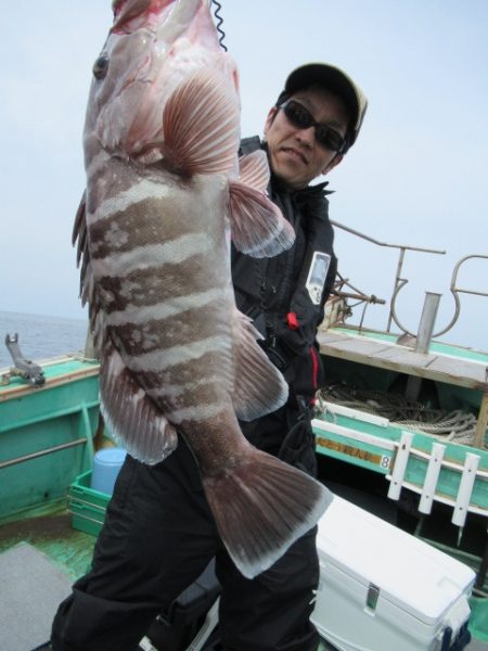 真祐丸 （しんゆうまる） 釣果