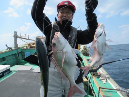 真祐丸 （しんゆうまる） 釣果