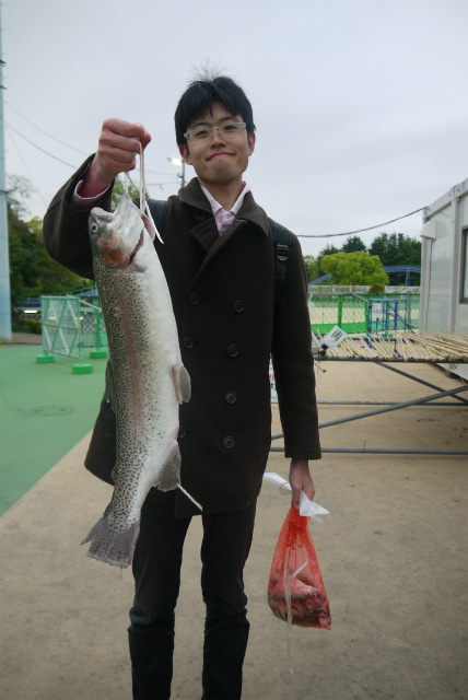 としまえんフィッシングエリア 釣果