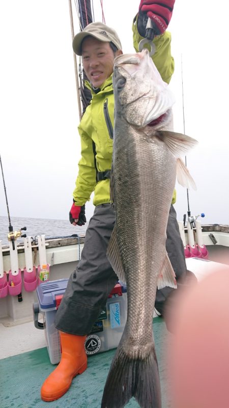 鷹王丸 釣果