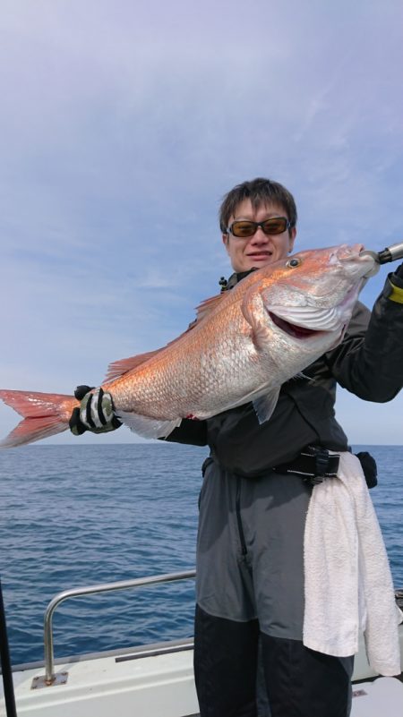 鷹王丸 釣果