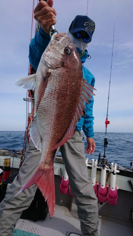 鷹王丸 釣果