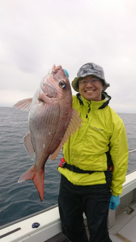 鷹王丸 釣果