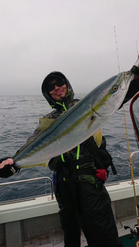 鷹王丸 釣果