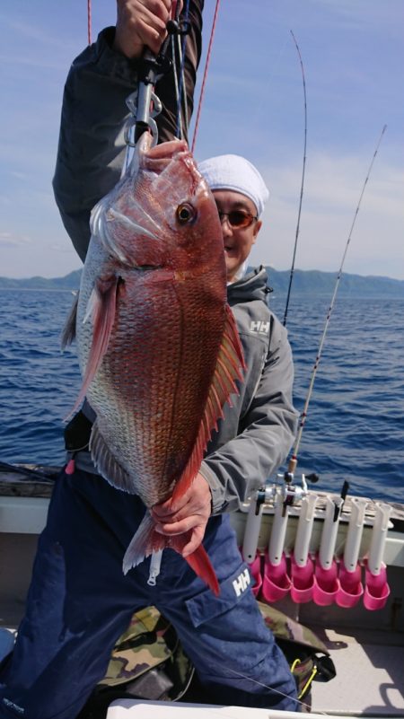 鷹王丸 釣果