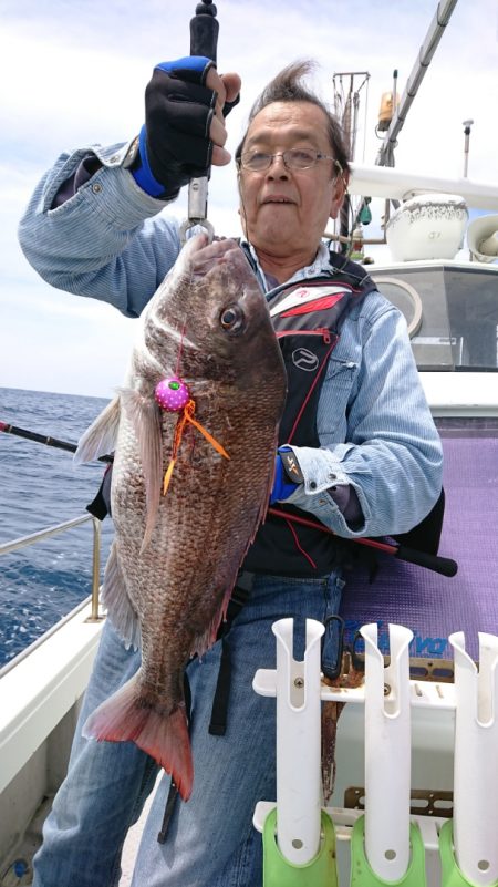 鷹王丸 釣果