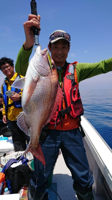 鷹王丸 釣果