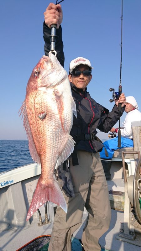 鷹王丸 釣果