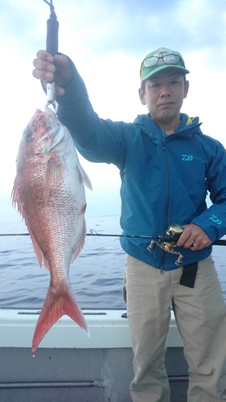 鷹王丸 釣果