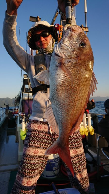 鷹王丸 釣果