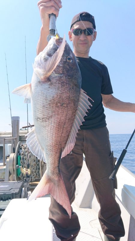 鷹王丸 釣果