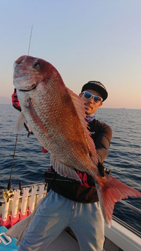 鷹王丸 釣果