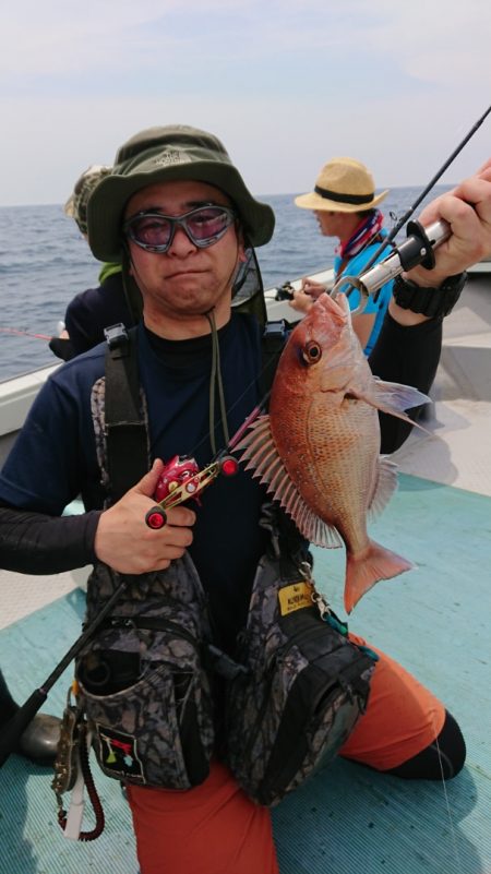 鷹王丸 釣果