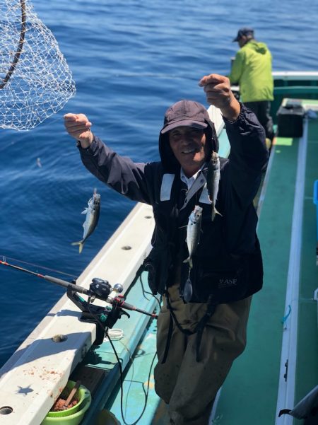 丸万釣船 釣果