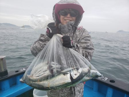 丸万釣船 釣果