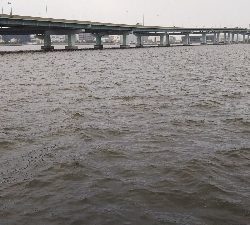 雨・爆風・修行