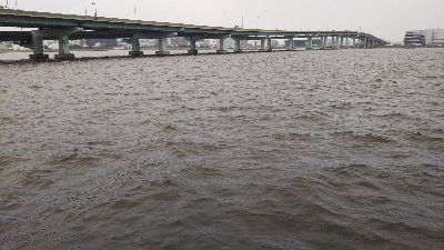 雨・爆風・修行