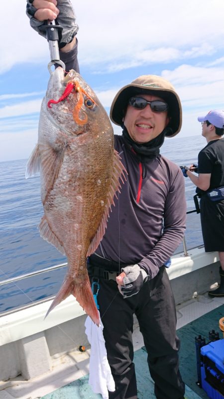 鷹王丸 釣果