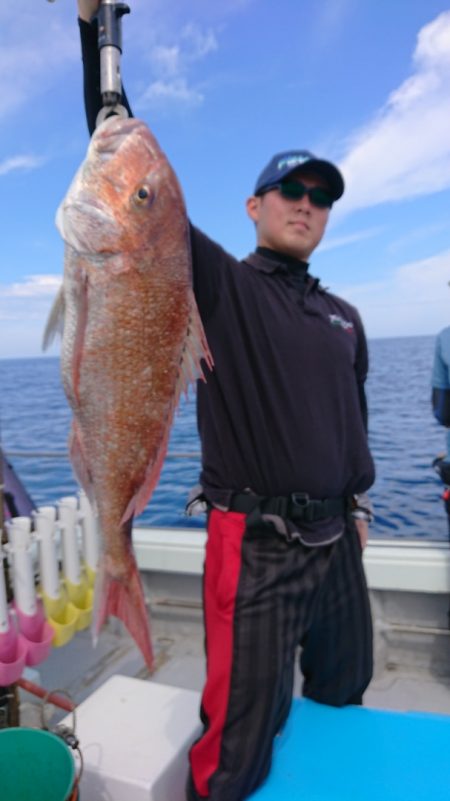 鷹王丸 釣果