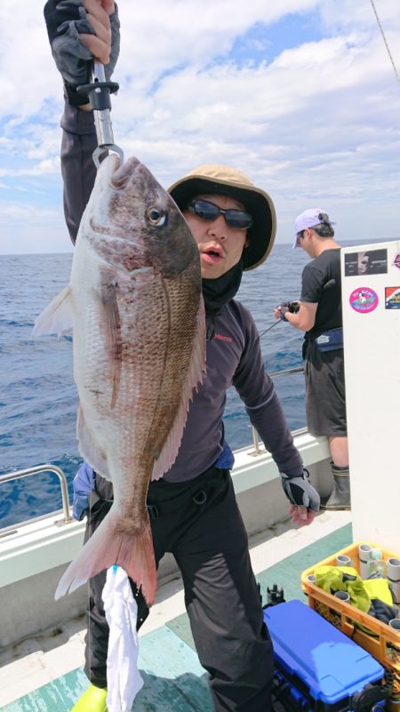 鷹王丸 釣果