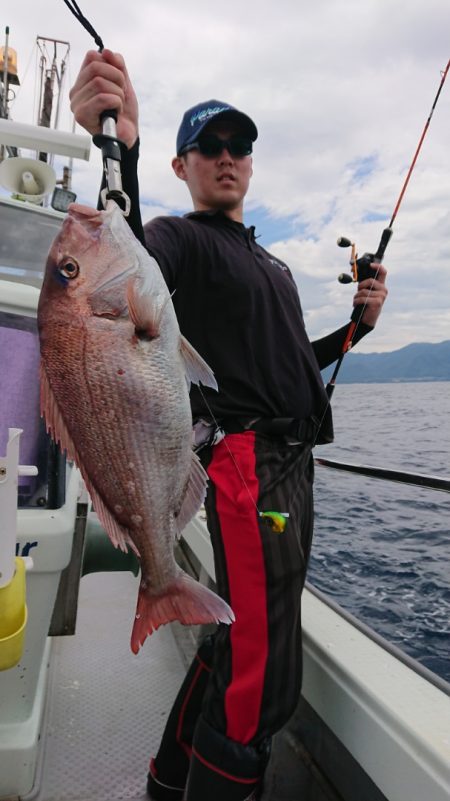 鷹王丸 釣果