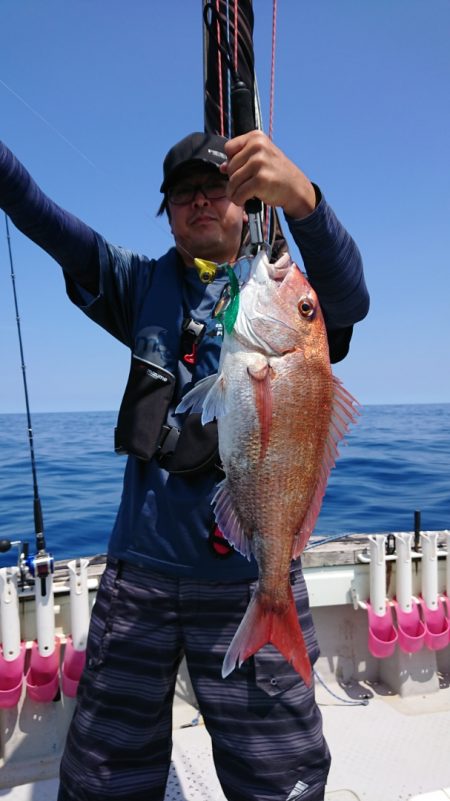 鷹王丸 釣果