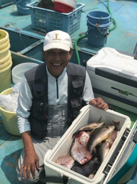 丸万釣船 釣果