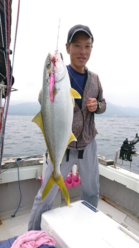 鷹王丸 釣果