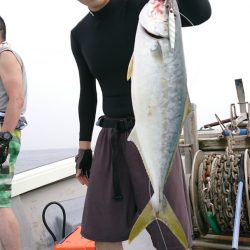 鷹王丸 釣果