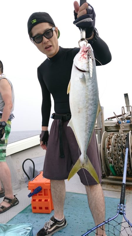 鷹王丸 釣果