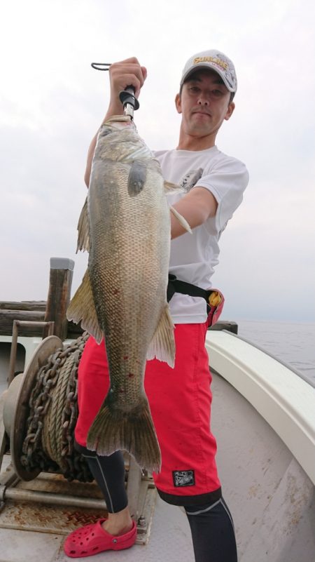 鷹王丸 釣果