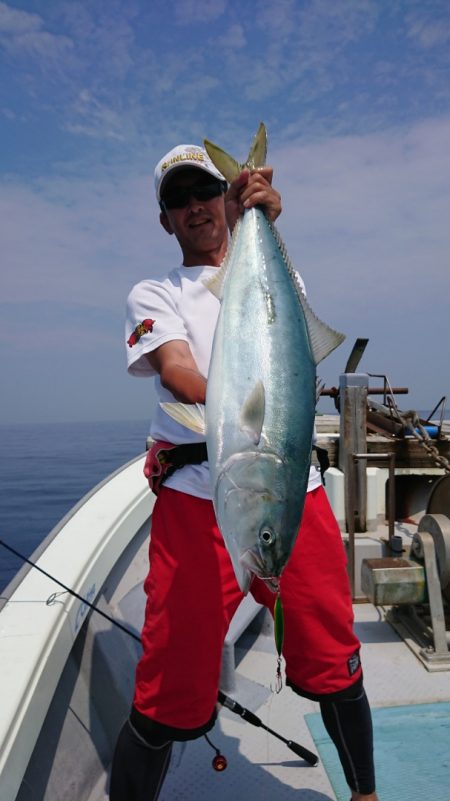 鷹王丸 釣果