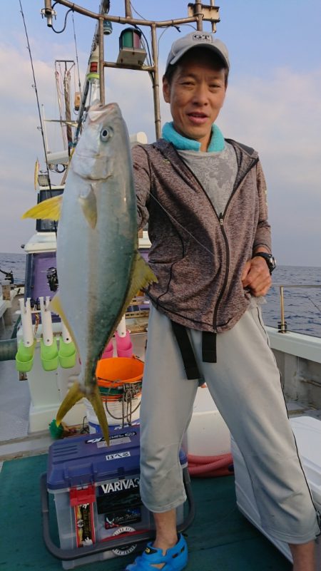 鷹王丸 釣果