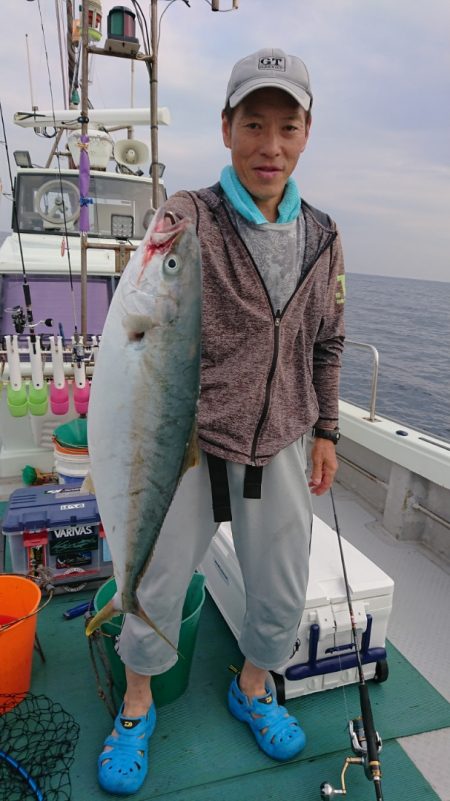 鷹王丸 釣果