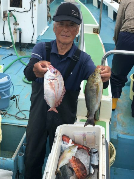 丸万釣船 釣果