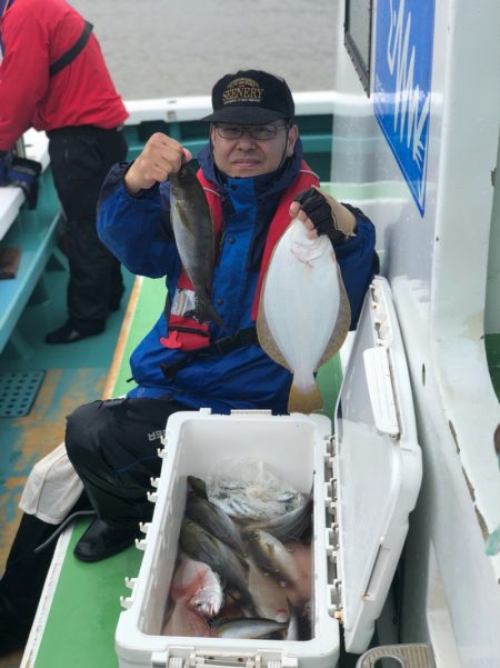 丸万釣船 釣果