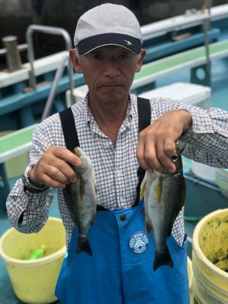 丸万釣船 釣果