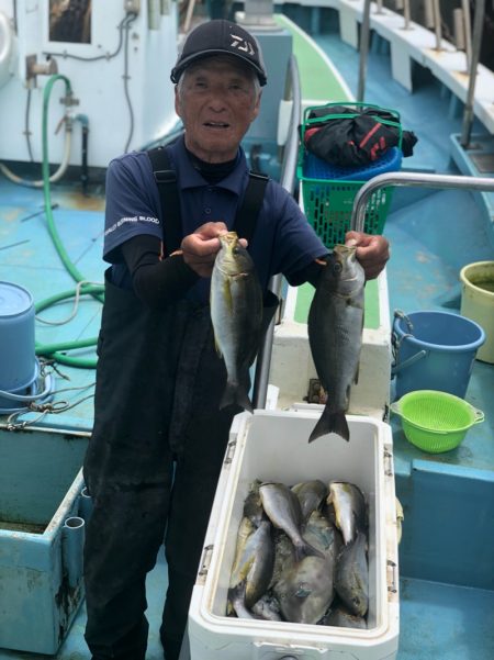 丸万釣船 釣果