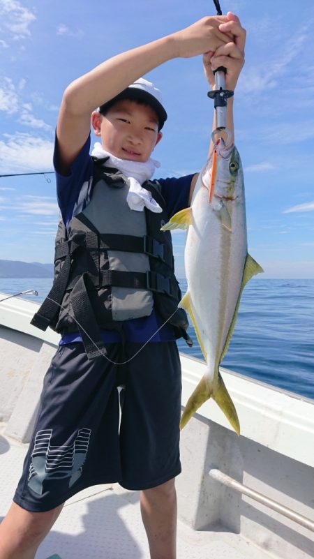 鷹王丸 釣果