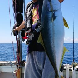 鷹王丸 釣果