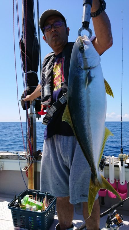 鷹王丸 釣果