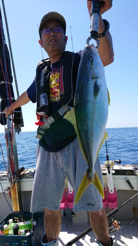 鷹王丸 釣果