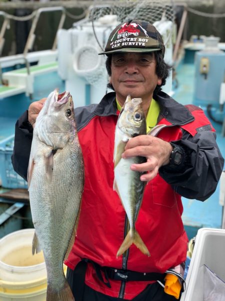 丸万釣船 釣果